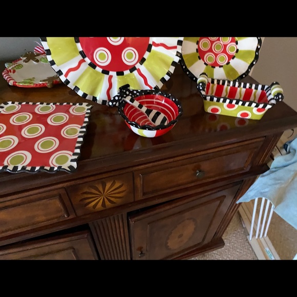 MudPie Red Ruffles pattern - Picture 2 of 6